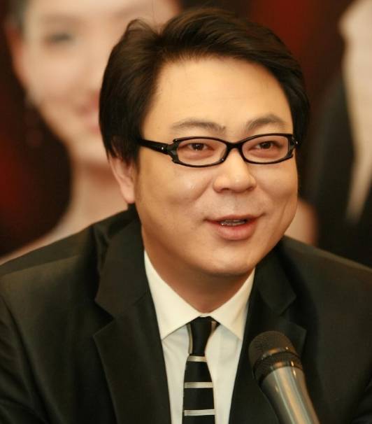 高亚麟徐梓钧差了26岁 高亚麟徐梓钧聊天记录被曝光 