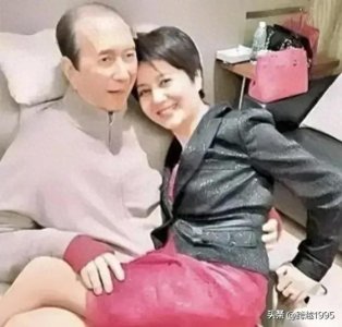 ​四太梁安琪年轻时曾被男友欺骗感情抛弃，最终逆袭成为赌王的女人