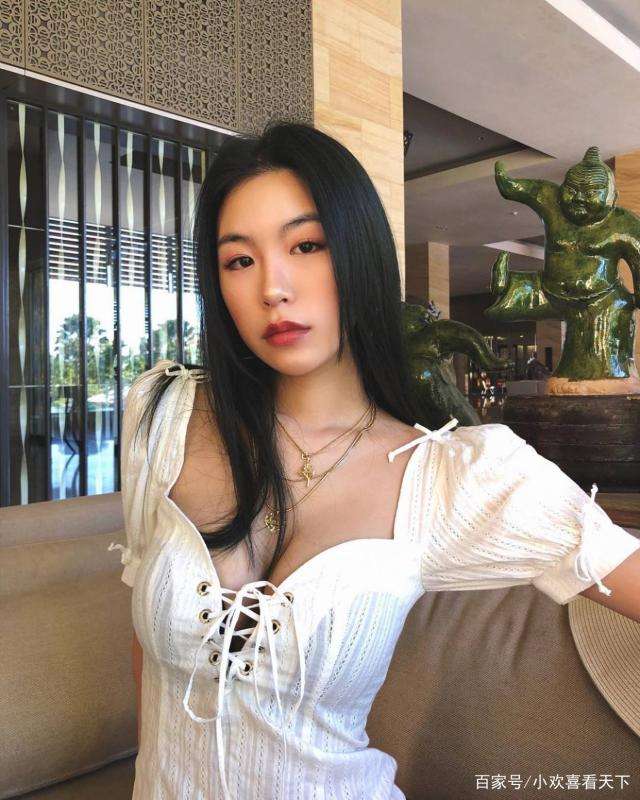 高以翔的女朋友是谁？曝高以翔女友bella图片资料两人已相恋四年