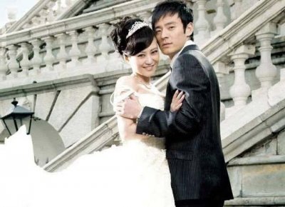 ​演员李光洁为妻子庆生，李光洁妻子(演员李光洁的个人资料)