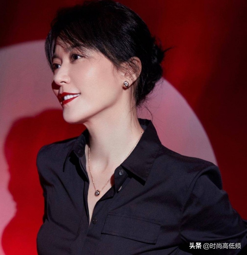 这些女明星年过40依然很美（看看她们就知道怎么穿搭了）