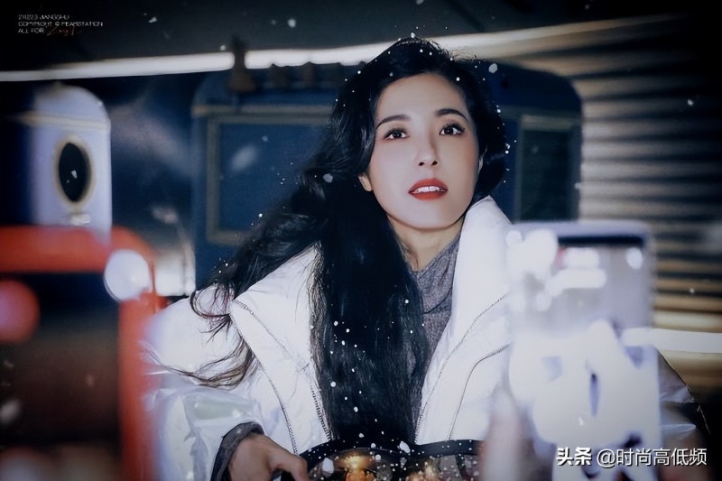 这些女明星年过40依然很美（看看她们就知道怎么穿搭了）