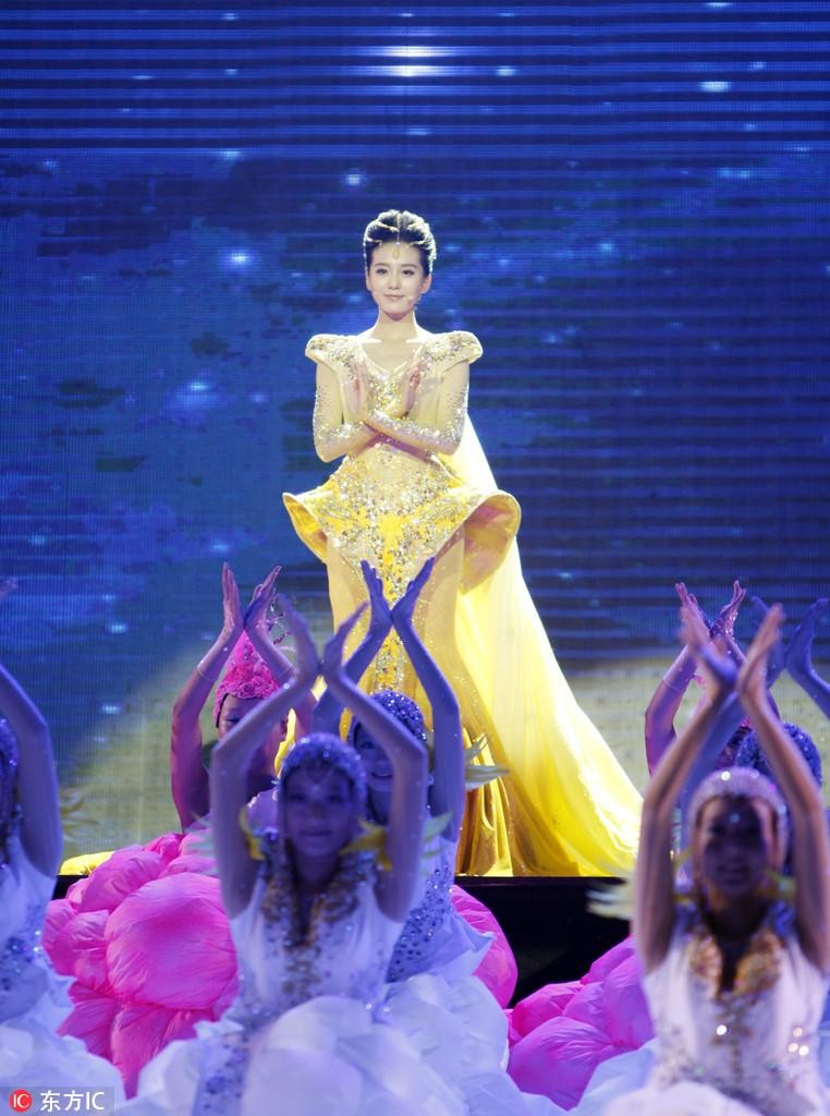 唐嫣成为金鹰女神（七届金鹰女神大PK）
