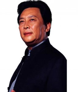 唐国强女儿唐莉:母亲自杀让她为其报仇,她为何与继母亲如一家?