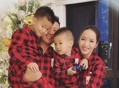 ​侯佩岑首晒全家福照片 侯佩岑结婚了吗老公是谁