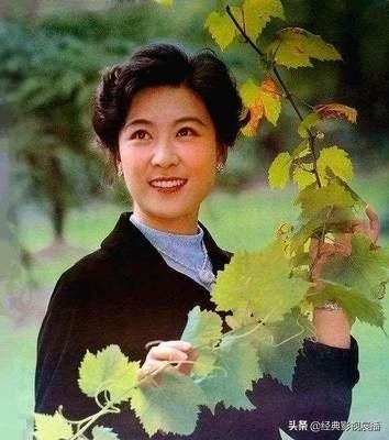 王馥荔，曾经被誉为“天下第一嫂”，首届德艺双馨奖获得者
