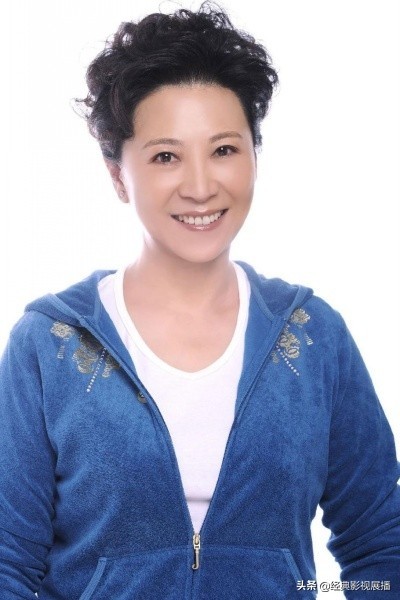 王馥荔，曾经被誉为“天下第一嫂”，首届德艺双馨奖获得者