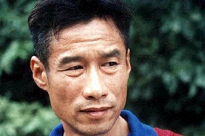 ​刘佩琦和妻子孟天骄是怎么认识的，两人感情状况如何？
