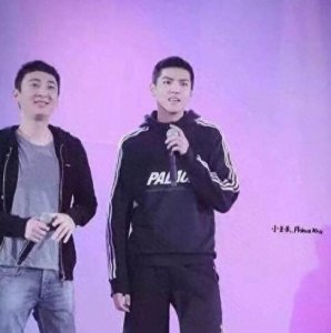 王思聪身高曝光,不比吴亦凡矮;网友:不仅有钱长的还高