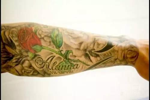 兰迪奥顿纹身花臂图案(奥顿纹身秀恩爱)(3)