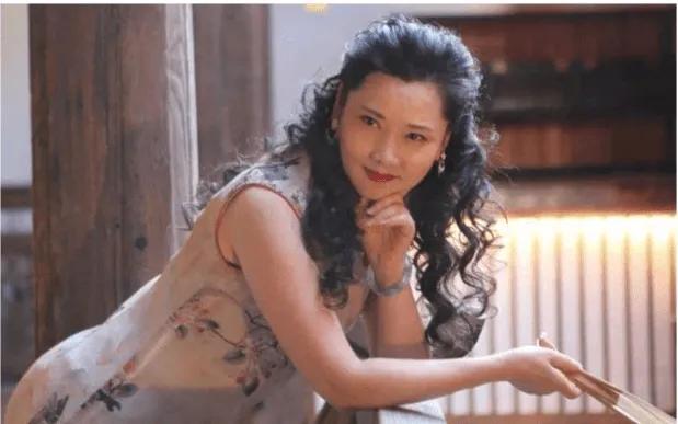 何赛飞与老公合影(老戏骨何赛飞被母亲抛弃)(31)