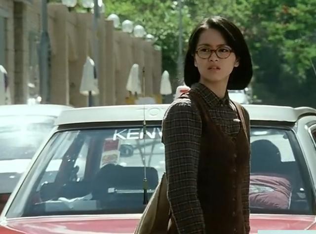 梁咏琪蛋糕事件始末（1999梁咏琪郑伊健恋爱）