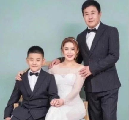 王长贵死了(王小宝耍大牌赵本山让乡村爱情长贵下线)