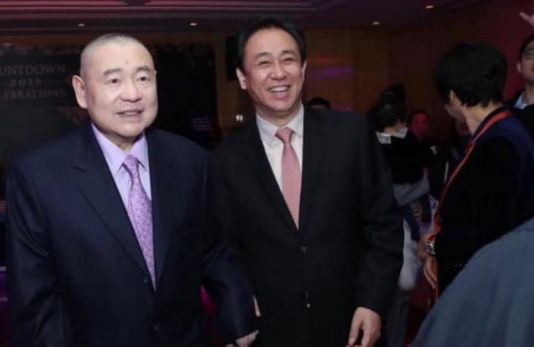 为什么向华强怕刘銮雄 两人实力对比谁更厉害真相揭秘