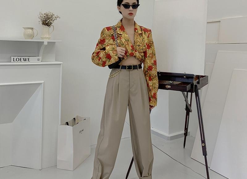 三个男吃我奶头一边一个 奶头被舔是什么感觉 三个男吃我奶头一边一个 奶头被舔是什么感觉