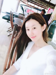 ​冯清前男友都有谁她和王宝强是怎么认识的