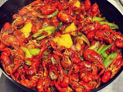 ​小龙虾的“虾黄”，到底是虾籽还是虾屎？很多人都搞错了，涨知识