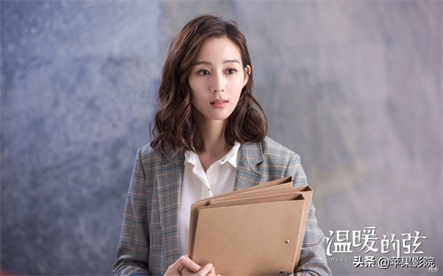 张钧甯素有“台湾第一气质美女”之称,也被称为“演艺圈女学霸”