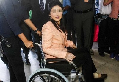 ​2011年，男孩跳桥被路过女孩献吻救下，13年过去，他俩过得