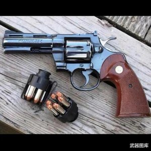 ​你们喜欢左轮手枪吗？你们了解这种枪吗