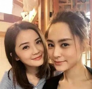 ​阿娇超暖心，给阿sa庆生站着当陪衬，陈妍希竟跟寿星同坐抢镜头