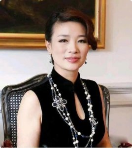 ​事实证明，“消失”6年的周立波，已经走上了一条“不归路”