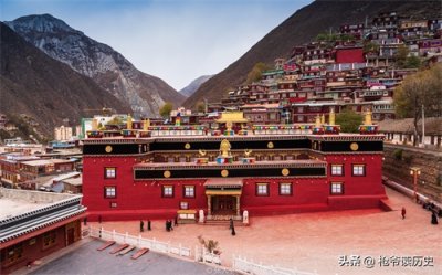 ​雪山下的文化宝库——德格印经院