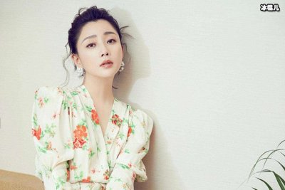 ​42岁演员殷桃结婚了没 当初殷桃为什么与前夫离婚