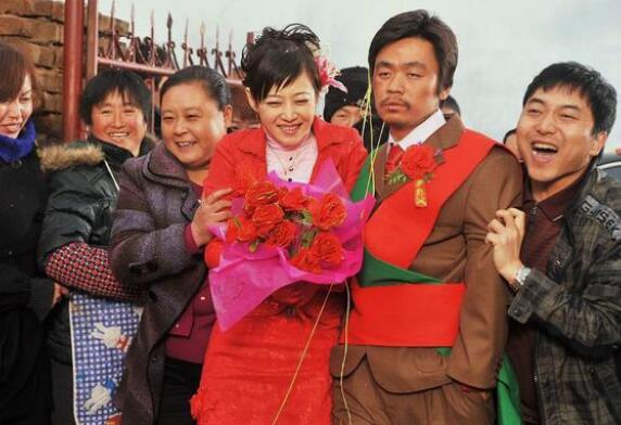 树先生老婆跟谁出轨了