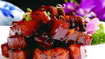 ​红烧肉正宗家常做法，色泽红亮肥而不腻，口感软糯满口肉香