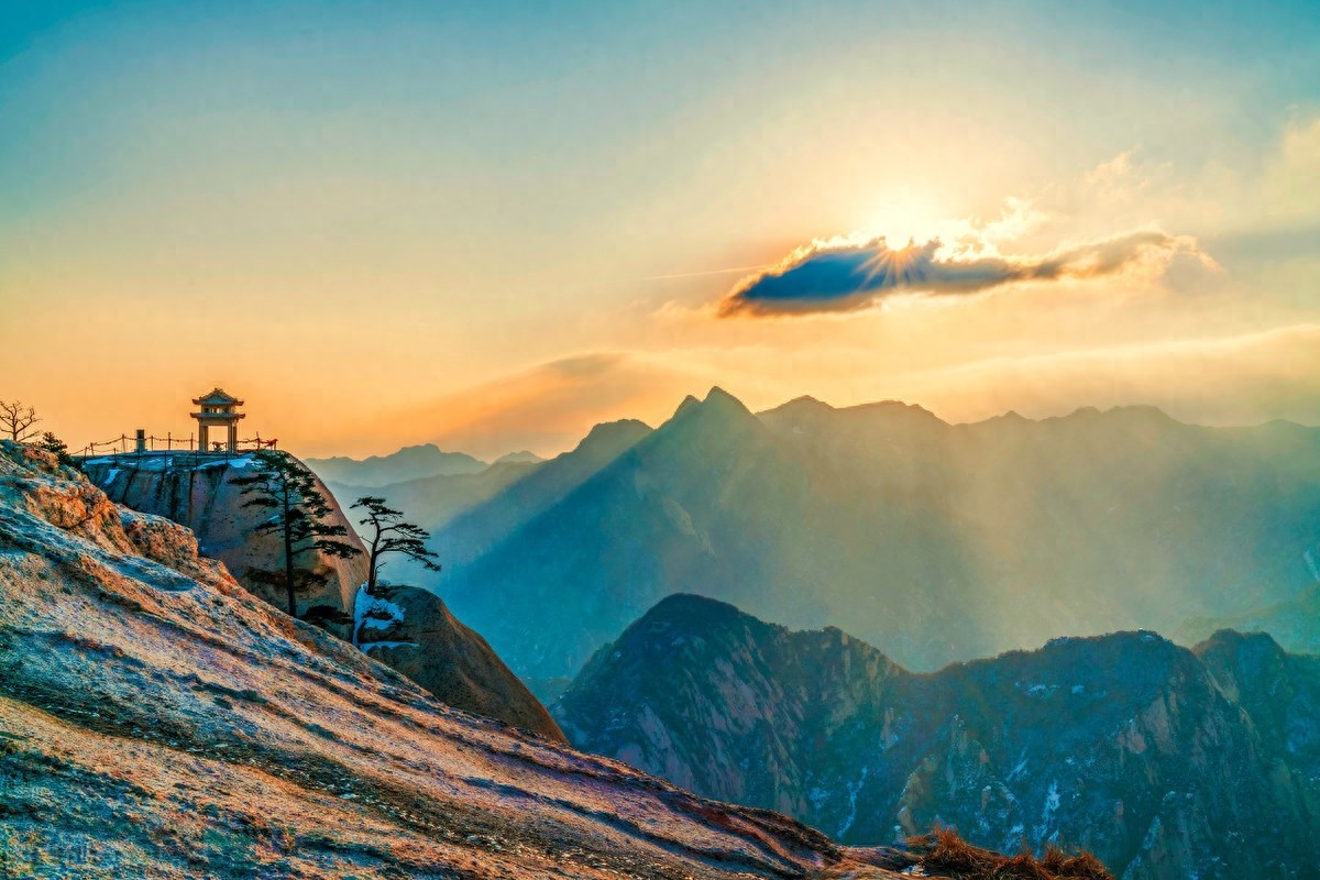 奇险天下第一山:华山风光欣赏