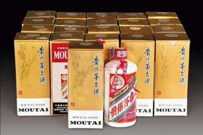​飞天茅台出厂价969，市场上购买却要2000多，价格相差为何这么大