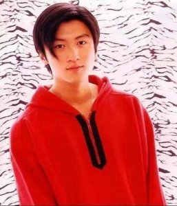 ​谢霆锋年轻照，一个不需要化妆的男人，这才叫帅气