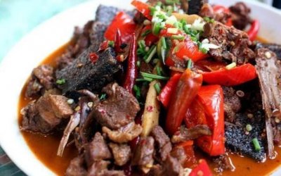 ​到湘西旅游，这八大当地美食让你体验边城的独特滋味