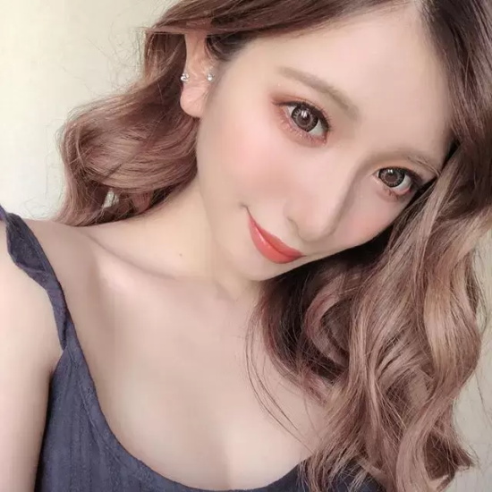 性格内敛的家里蹲园田美樱写真分享,昙花一现的胶片时光!