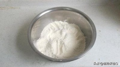 ​教你发面小技巧，原来发面这么简单，一学就会。
