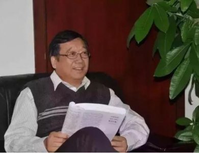 ​深圳南山中英文学校学费收费标准 校长兰金仁简历照片