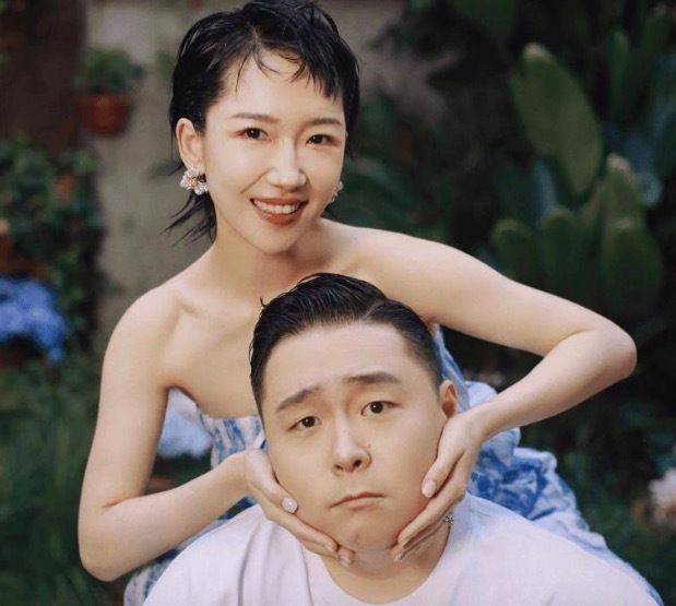 郝劭文晒婚礼现场照释小龙任伴郎 长大了还这么调皮!