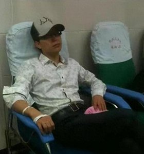 ​娱乐圈噩耗：中国音乐巨匠李玉刚突遭重病 生死未卜从此告别歌坛？