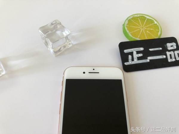 金色iPhone 8真机图赏,苹果第11代iPhone机型,京东评价量破百万
