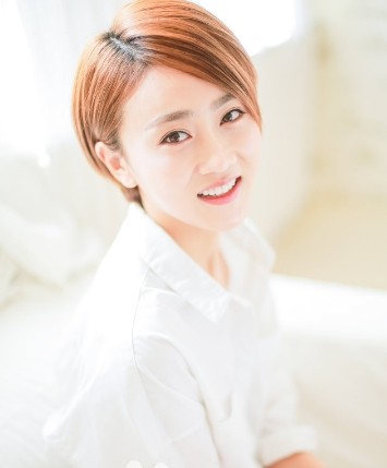 翟星月80后美女演员，一种朴实无华的感觉，独特搞笑令人过目难忘