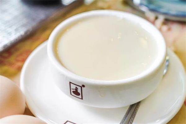 双皮奶哺乳期能吃吗 双皮奶产妇能吃吗 双皮奶哺乳期能吃吗 双皮奶产妇能吃吗