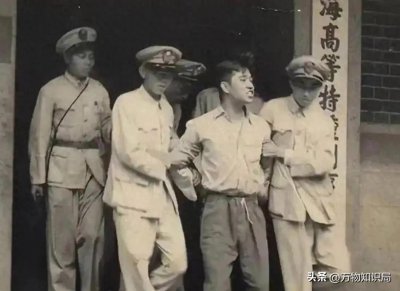 ​1949年，死刑现场照片：整个枪决过程，5名囚犯面不改色