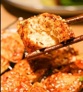 ​一块豆腐竟让央视追了600年？这座云南小城藏着最“臭”的秘密！