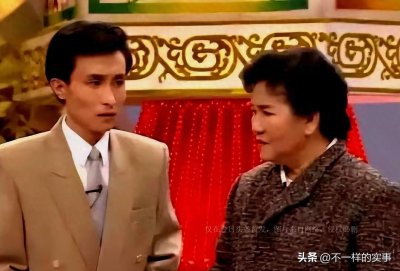 ​爆：65岁巩汉林晒全家福引起全网争议，背景豪宅疑过亿，儿子不孝