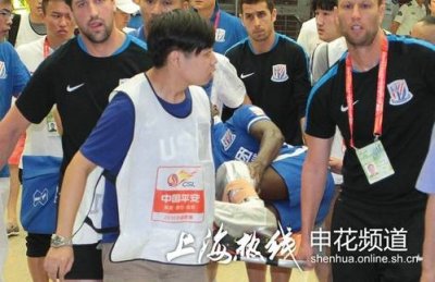 ​太惨烈!登巴巴德比断腿 近景看着直叫人心疼