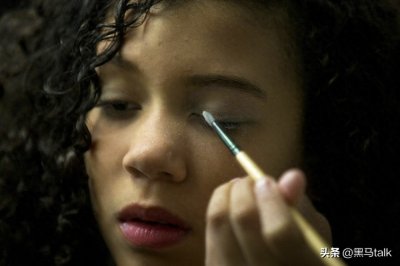 ​“选美之国”穷得只剩美女和石油，欠中国500亿，还款方式很特别