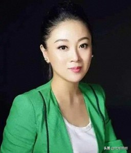 ​41岁国家一级演员自缢去世，11岁儿子成遗孤，背后真相令人唏嘘
